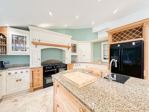 Photo 52- click for photo gallery